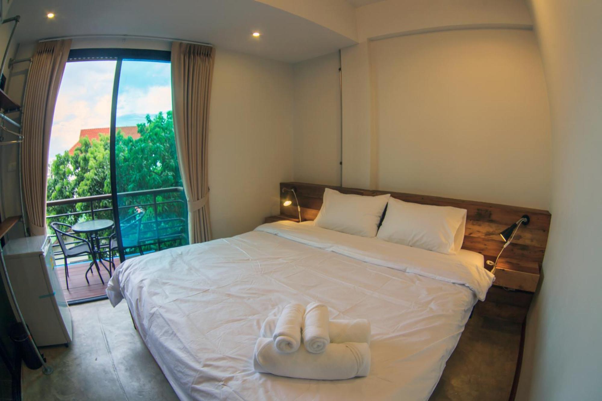 The Arak Bed Bar And Hostel Čiang Mai Pokoj fotografie