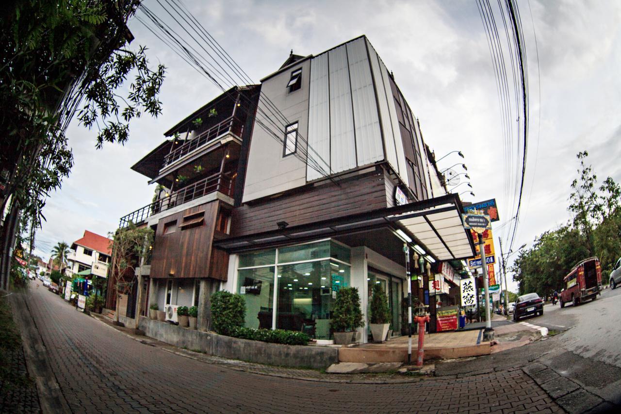 The Arak Bed Bar And Hostel Čiang Mai Exteriér fotografie