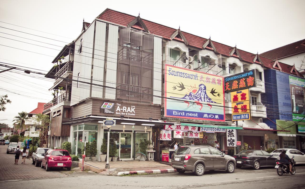 The Arak Bed Bar And Hostel Čiang Mai Exteriér fotografie