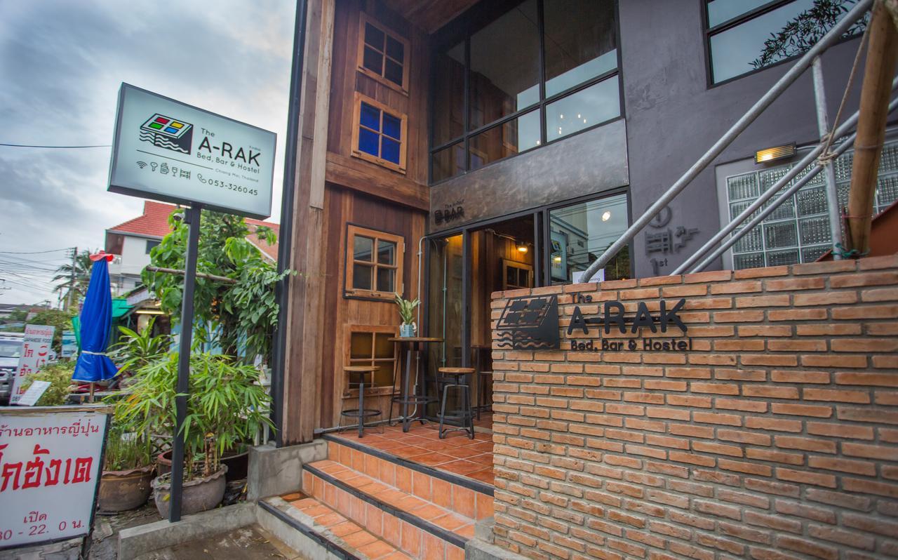 The Arak Bed Bar And Hostel Čiang Mai Exteriér fotografie